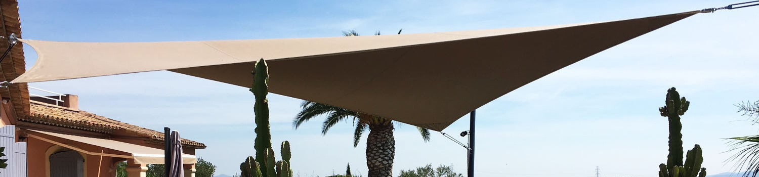 Voile d'ombrage à enrouleur - Espace Ombrage