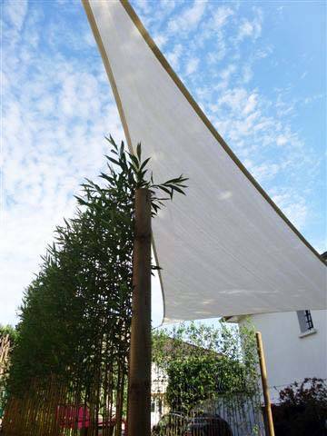 Toile d'ombrage blanche