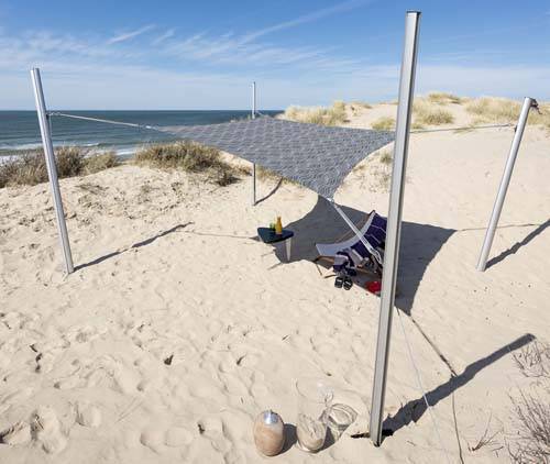 Toile d'ombrage Jacquard sur mâts réglables Toile d'ombrage Jacquard sur mâts réglables