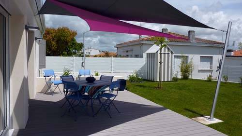 mât et voiles d'ombrage