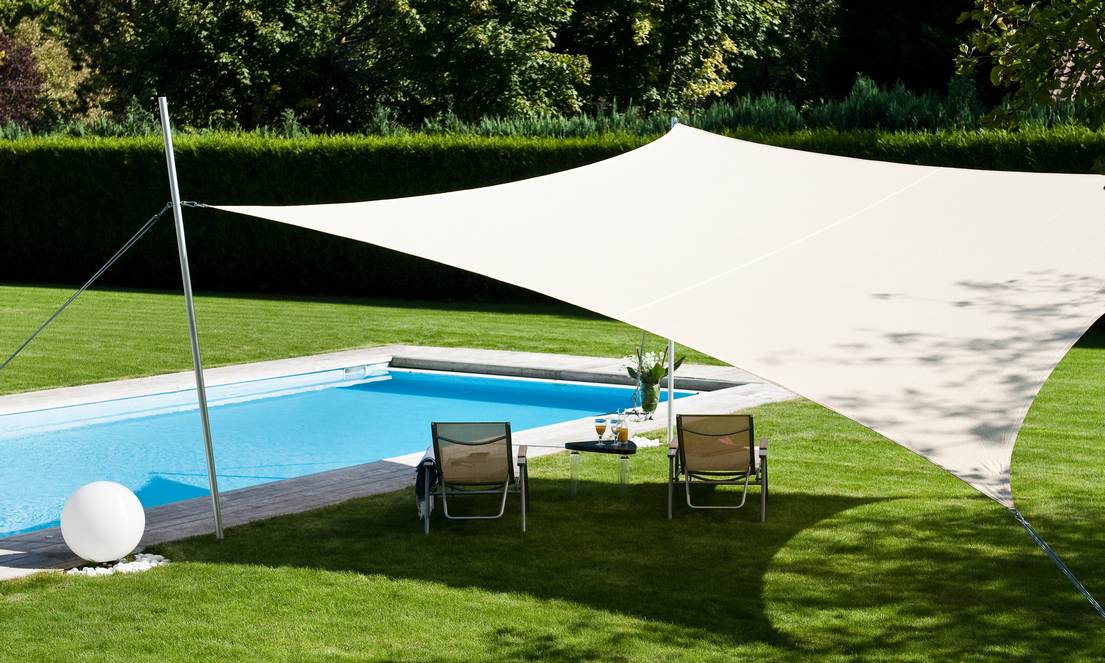 Voile d'ombrage piscine