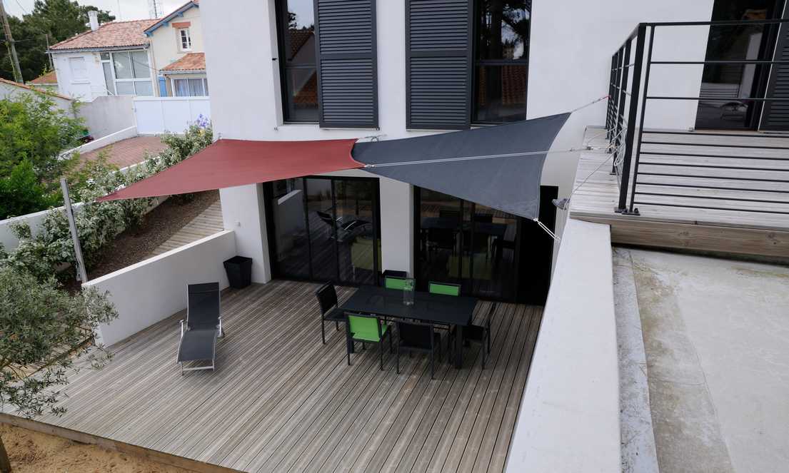 Voiles d'ombrage maison moderne